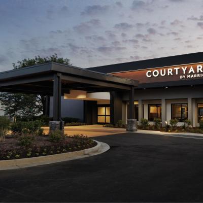 Courtyard by Marriott St. Louis Downtown West (2340 Market Street at Jefferson MO 63103 Saint-Louis)