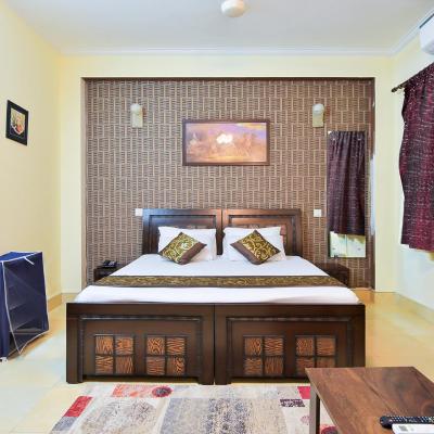 Photo Studio Serviced Apartments near Fortis Hospital