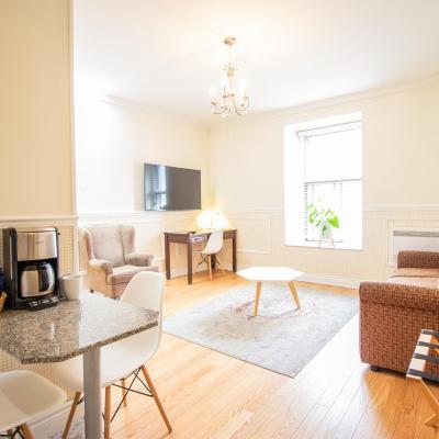 Parc Suites Hotel (3463 Avenue du Parc H2X 2H6 Montréal)