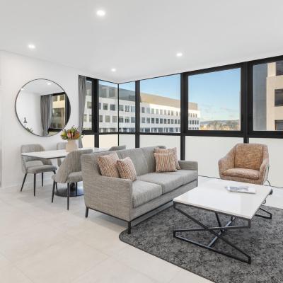 Meriton Suites Canberra (40 Allara Street 2601 Canberra)