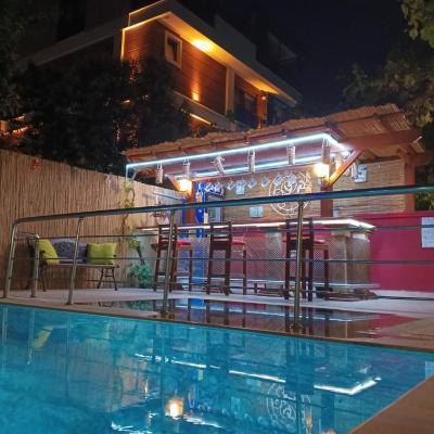 Beyaz Melek Hotel (Altınkum Mah. 417. Sok. No:14 07100 Antalya)