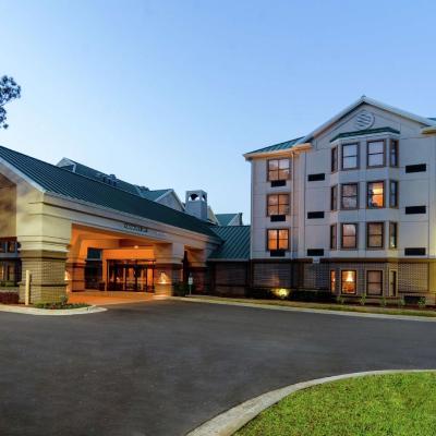 Hampton Inn & Suites Tampa-North (8210 Hidden River Parkway FL 33637 Tampa)