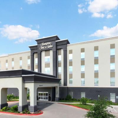 Hampton Inn & Suites San Antonio Brooks City Base, TX (8202 City Base Landing    78235 San Antonio)