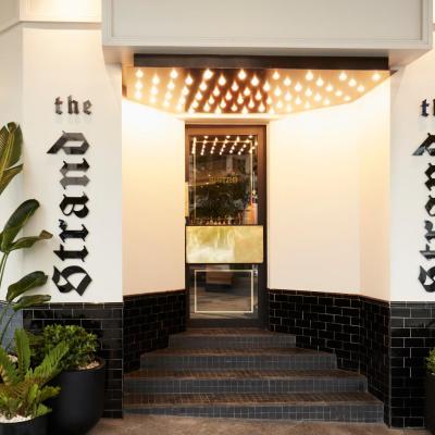 The Strand Hotel (99 William Street 2010 Sydney)