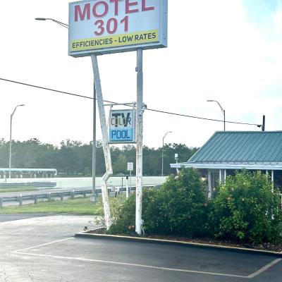 Motel 301 (3411 U.S. 301 FL 33619 Tampa)