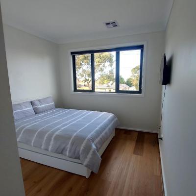 Maruve Guesthouse 12 min from Melb airport (219 Widford Street 3047 Melbourne)