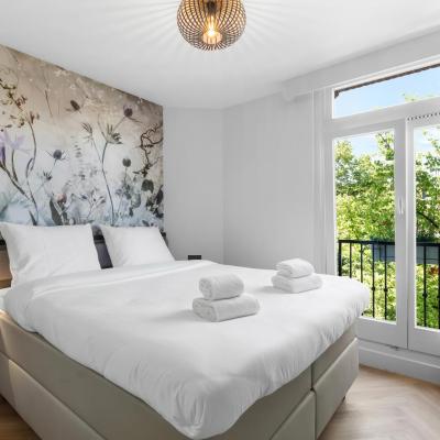 Dutch Design Hotel Vondelpark (Waldeck Pyrmontlaan 9 1075 BT Amsterdam)