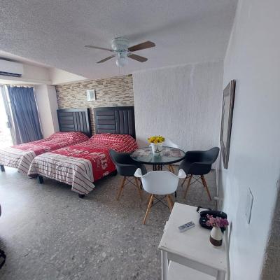 Suite Claus (Condominio Las Torres Gemelas Acapulco 39690 Acapulco)