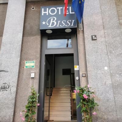 HOTEL BISSI (Via Francesco Predabissi 1/a 20131 Milan)