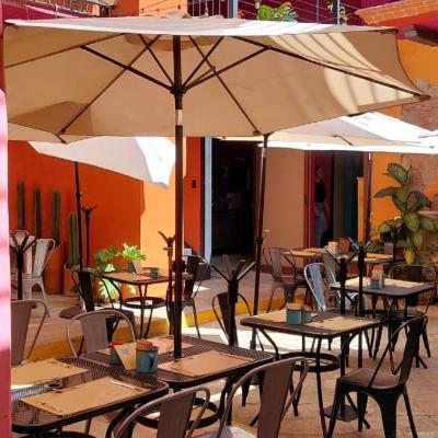 Hotel PAN:AM bed&breakfast (115 Labastida 68000 Oaxaca)