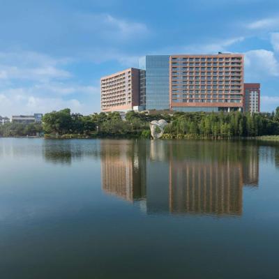 DoubleTree by Hilton Guangzhou- Science City (No.18, Shui Xi Road, Huang Pu District 510530 Canton)