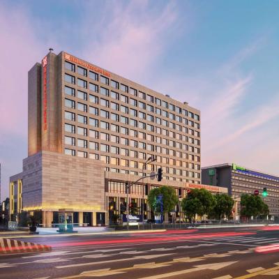 Hilton Garden Inn Shanghai Hongqiao NECC (No. 1915 Huqingping Road, Qingpu Di  201702 Shanghai)