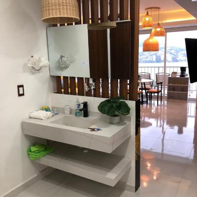 Suite Navy (93 Avenida Costera Miguel Alemán 39690 Acapulco)