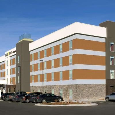 Home2 Suites by Hilton Denver International Airport (6792 Tower Road    80249 Denver)