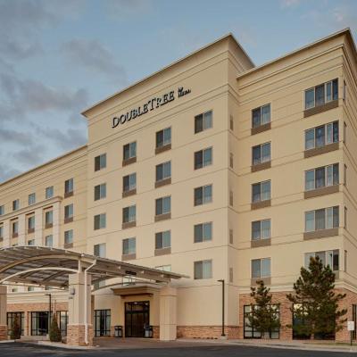 DoubleTree by Hilton Denver International Airport, CO (6900 Tower Road CO 80249 Denver)