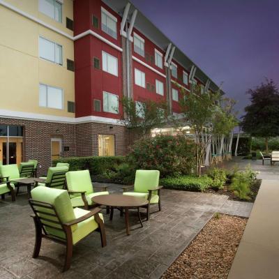 Hilton Garden Inn San Antonio Airport South (8505 Broadway    TX 78217 San Antonio)