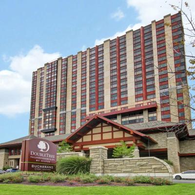 DoubleTree Fallsview Resort & Spa by Hilton - Niagara Falls (6039 Fallsview Boulevard L2G 3V6 Niagara Falls)