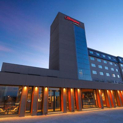 Hampton By Hilton Bariloche (Libertad 290 8400 San Carlos de Bariloche)