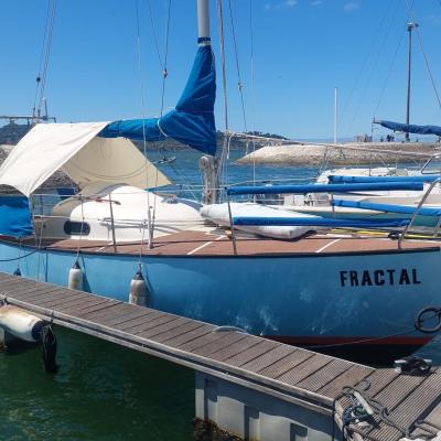 FRACTAL - Vintage Sailboat in Belém (Avenida Brasília, Doca de Belém, Porta 2 1400-038 Lisbonne)