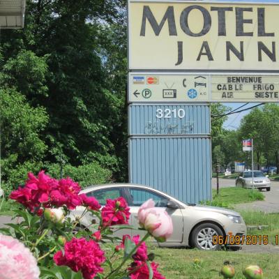 Motel Jann (3210 boulevard Wilfrid-Hamel G1P 2J1 Québec)