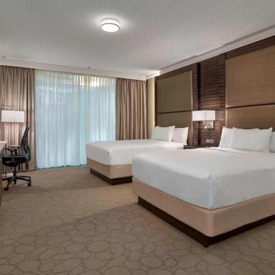 Delta Hotels by Marriott Edmonton Centre Suites (10222-102 Street T5J 4C5 Edmonton)