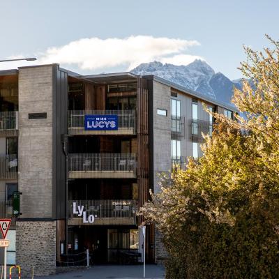 LyLo Queenstown (47 Camp Street 9300 Queenstown)