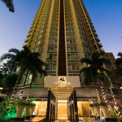 The LA Hotel 新世界伟瑞酒店 (Block 4, New World Jiayuan, Meihua Road 518049 Shenzhen)