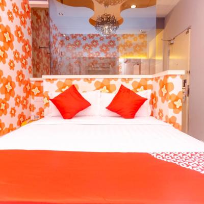 OYO 902 Rooms Boutique Hotel (41 Jalan Ros Merah 2/16, Taman Johor Jaya 81100 Johor Bahru)