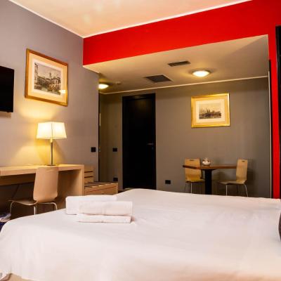 Hotel Berlino (Via Giovanni Antonio Plana 33 20155 Milan)