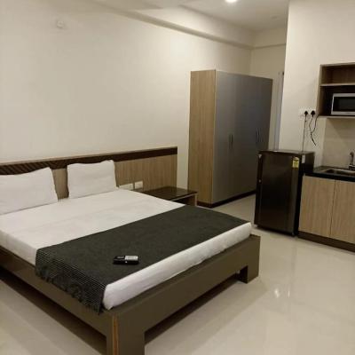 The Embassy Suites (The embassy suites, Plot no 32, Jayabheri - 4 Seasons, Gachibowli, Hyderabad, Telangana 500075 Hyderabad)