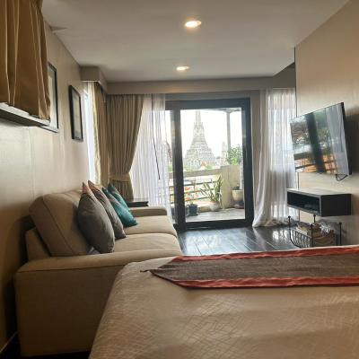 Arun Residence (36-38 Soi Pratoo Nok Yoong, Maharat Road, Rattanakosin Island 10200 Bangkok)