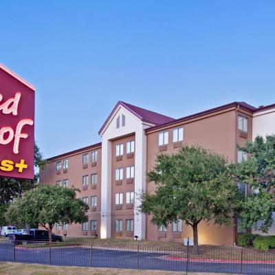 Red Roof Inn PLUS+ Austin South (4701 South IH 35 TX 78744 Austin)