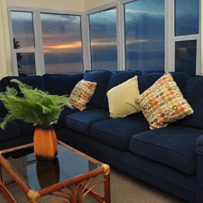 Casa De La Playa (321 Coast Boulevard CA 92037 San Diego)