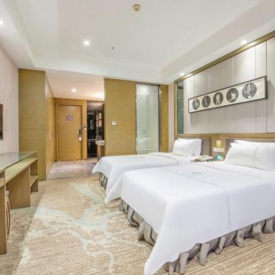 lnsail Hotel Shenzhen Luohu Port Railway Station (First Floor, Chaoshan Mansion, No. 1036, South Dongmen Road. 518000 Shenzhen)