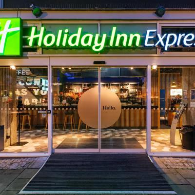 Holiday Inn Express Dresden Zentrum, an IHG Hotel (Prager Straße 13 01069 Dresde)