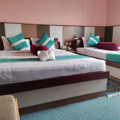 Pokhara Hotel Deep Sagar (New Road 33700 Pokhara)