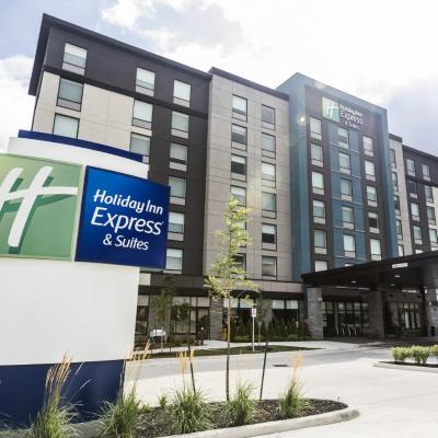 Holiday Inn Express & Suites - Toronto Airport South, an IHG Hotel (25 International Blvd M9W6H3 Toronto)