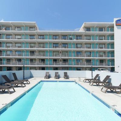 Photo Howard Johnson by Wyndham Virginia Beach At The Beach