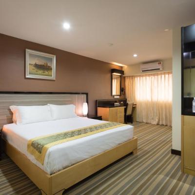 Hallmark Express Hotel (No 66 Jalan Munshi Abadullah 75100 Malacca)