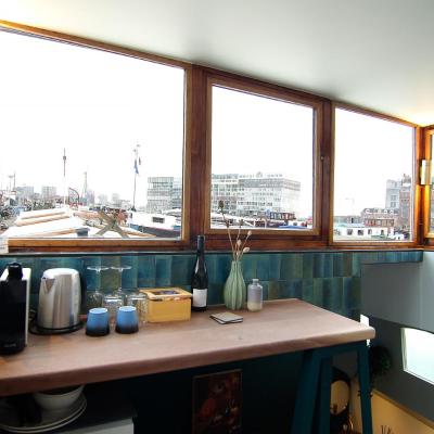 Najade Eco Houseboat (44 Van Diemenkade 1013 CR Amsterdam)