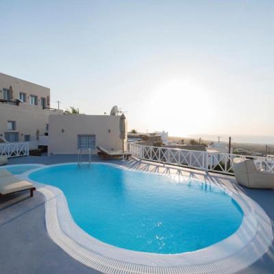 Red Stone Villa (Finikia 84702 Oia)