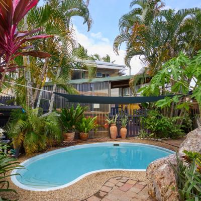 Cairns City Backpackers Hostel (274 Draper Street, Parramatta Park 4870 Cairns)