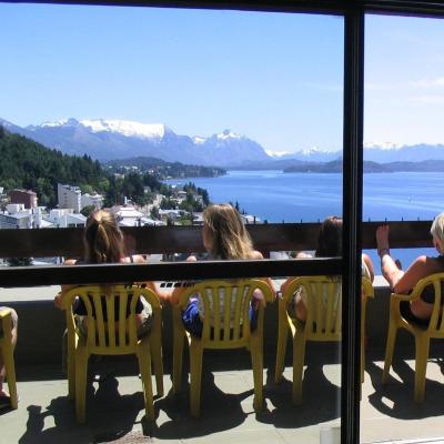 Hospedaje Penthouse 1004 (San Martin 127, Piso 10 Apartamento 1004 8400 San Carlos de Bariloche)