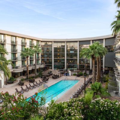 Embassy Suites by Hilton Phoenix Biltmore (2630 East Camelback Road AZ 85016 Phoenix)