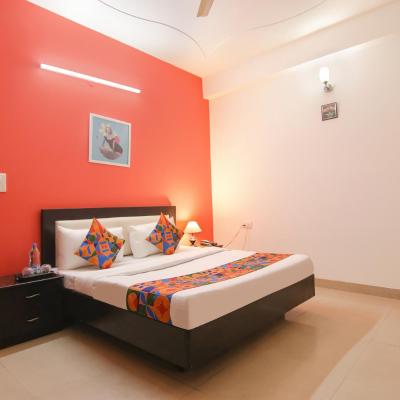 FabHotel The Lavish Villa (G563, G563,Sector 57,nearby Artemis Hospital,Golf Course road,Hong Kong Bazaar 122002 Gurgaon)