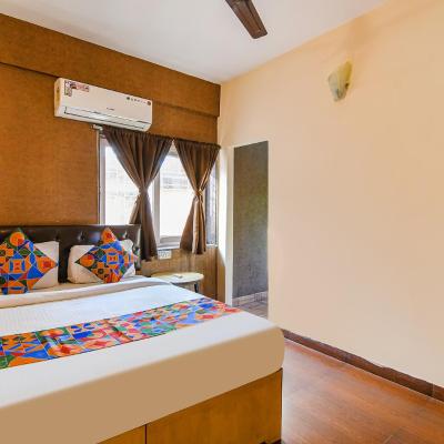 FabHotel Krishna I (48b, Ramesh Mitra Road, Bakul Bagan, Bhowanipore, Bakul Bagan, Kalighat, Kolkata 700025 Kolkata)