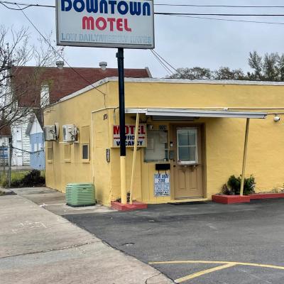 Downtown Motel (2739 North Florida Avenue FL 33602 Tampa)