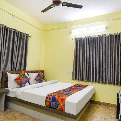 FabHotel Dishan Plaza (Plot No.31 , Street Number 692, Tali Park, AA IID Newtown, Kolkata 700136 Kolkata)