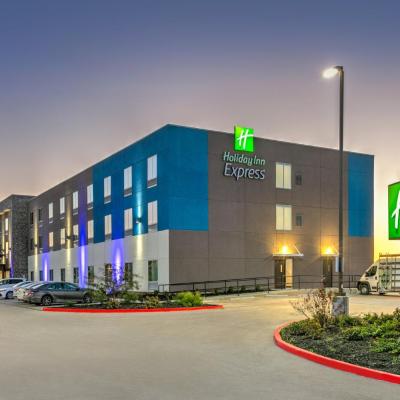 Holiday Inn Express - San Antonio East I-10 , an IHG Hotel (1414 Palmyra Drive 78109 San Antonio)