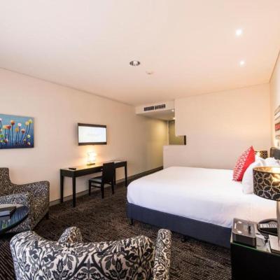Calamvale Hotel Suites and Conference Centre (Cnr Compton and Beaudesert Roads, Calamvale 4171 Brisbane)